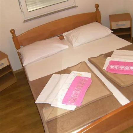 Pansion Pero Elez بيت ضيافة